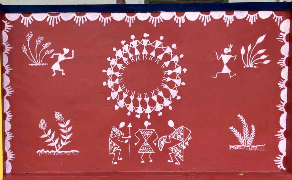 Dancing on the&nbsp;wall