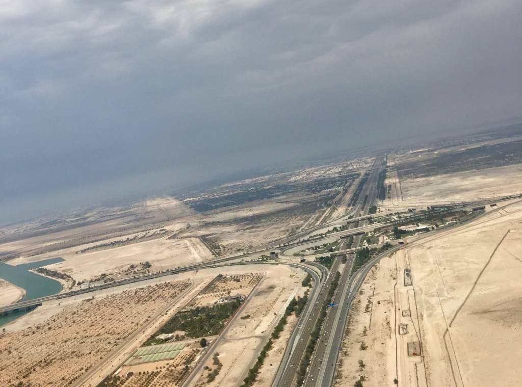 Roads across the&nbsp;dessert