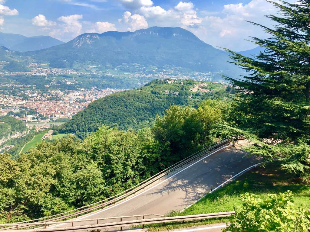 Descending Monte Bondono