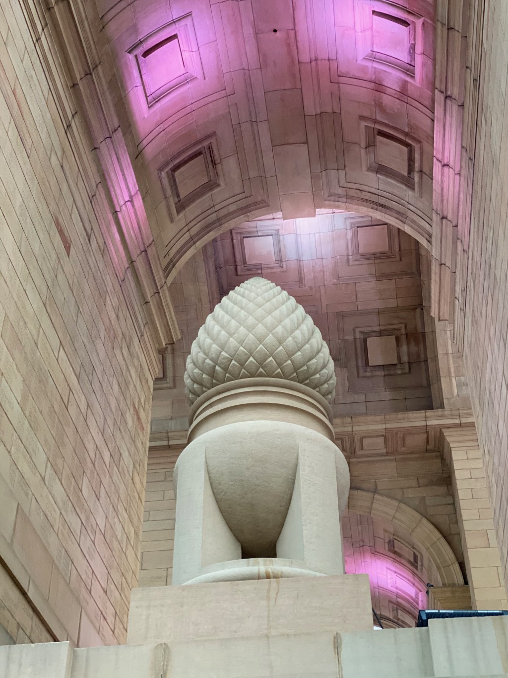 Decor between the&nbsp;pillars