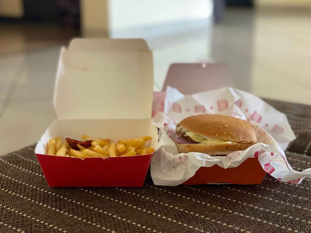 Lunch Burger &&nbsp;Fries.